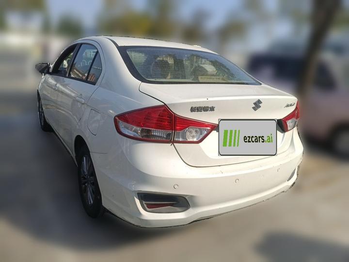 2015 1.6L MT photo 4