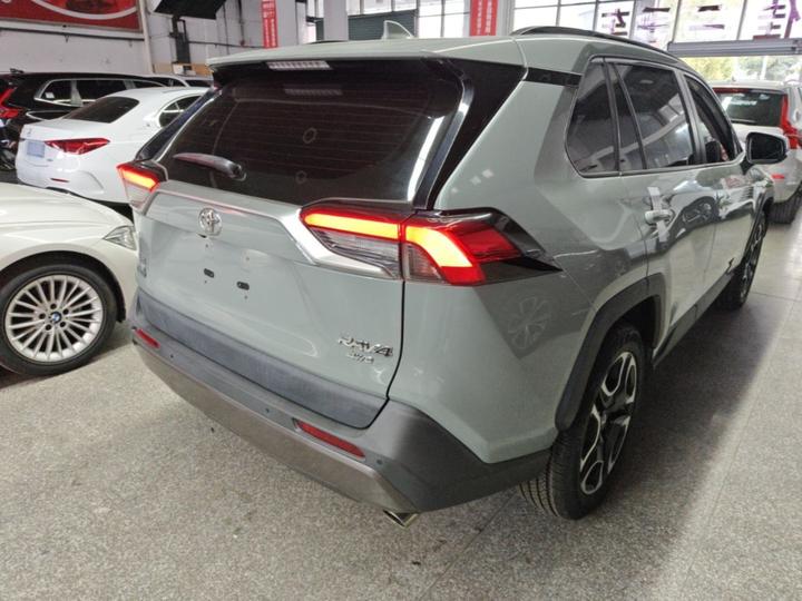 RAV4 2020 2.0L CVT AWD Premium photo 6