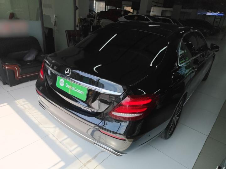 E-Class EV 2020 E 300 e L photo 6