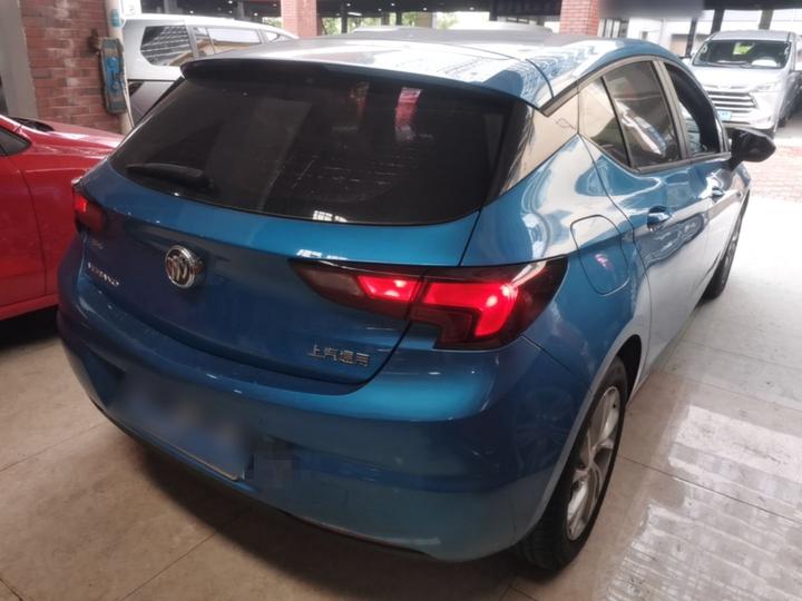 Verano 2016 Hatchback 15S AT Leading photo 4