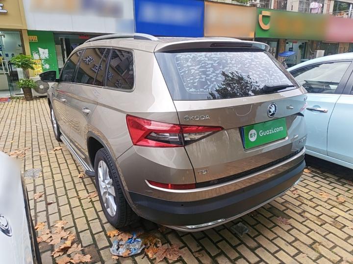 Kodiaq 2017 TSI330 7-Seater RWD Luxury photo 4
