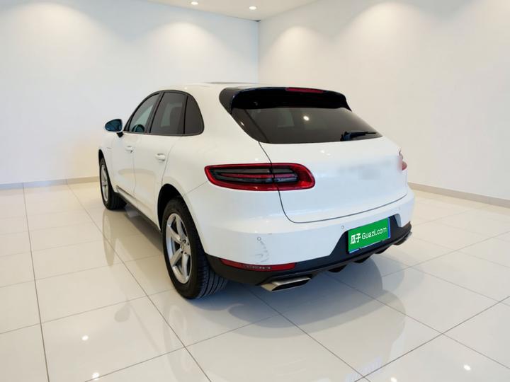2016 Macan 2.0T photo 4