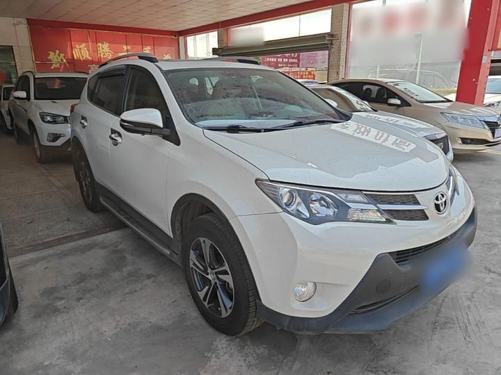 RAV4 2015 2.0L CVT RWD photo 3