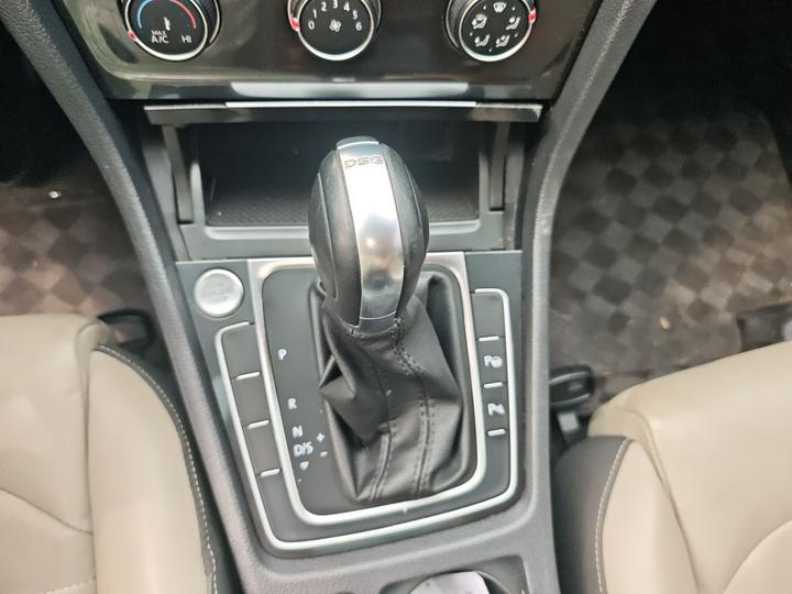 Golf 2017 230TSI AT Luxury Anniversary Edition photo 6