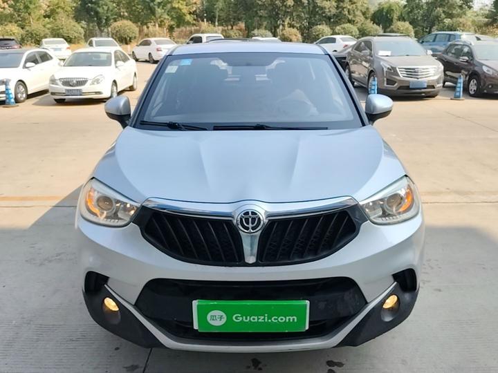 Zhonghua V3 2016 1.5L AT Elite photo 2