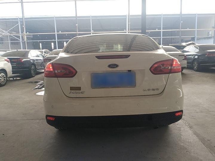 Focus 2015 Sedan 1.6L AT Comfort photo 5