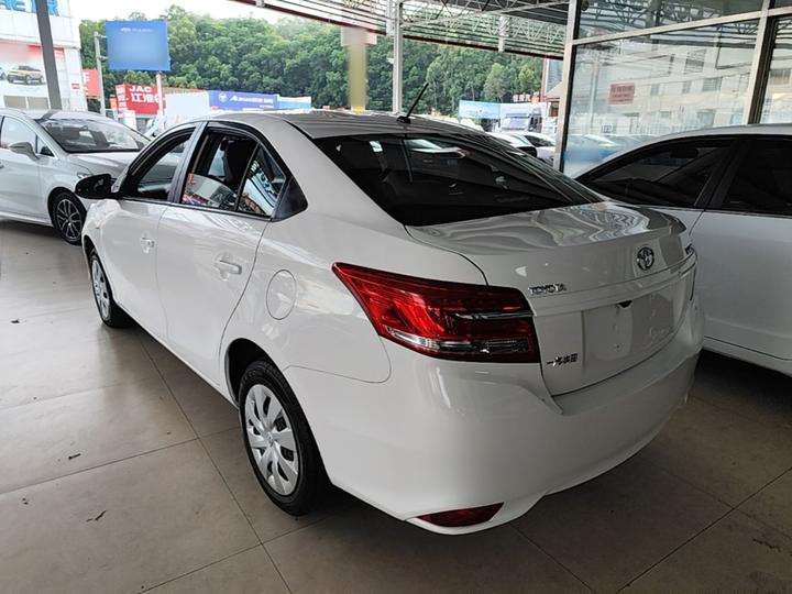 Vios 2017 1.5L CVT photo 4