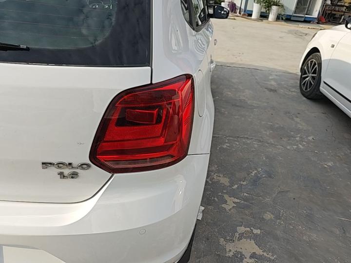 Polo 2014 1.6L AT Comfort photo 7