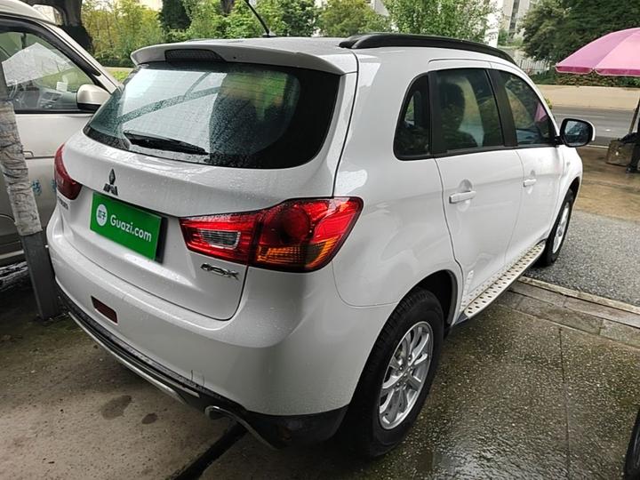 ASX 2013 2.0L CVT RWD Elite photo 4