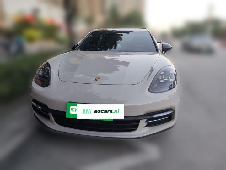 2017 Panamera 4 Executive Extended 3.0T photo 2