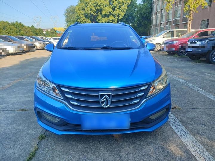 310 2016 1.2L MT Luxury photo 2