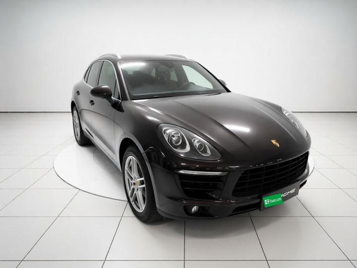 2017 Macan 2.0T photo 3