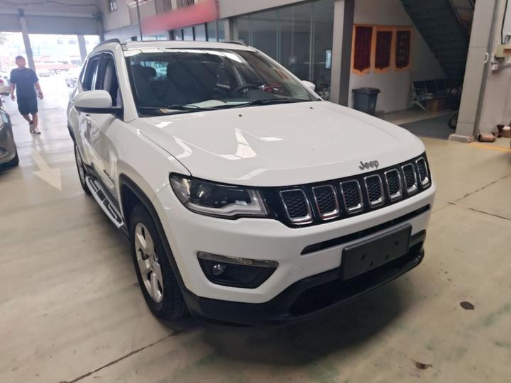 Compass 2019 200T AT photo 3