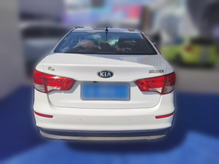 K2 2015 Sedan 1.4L MT GLS photo 5