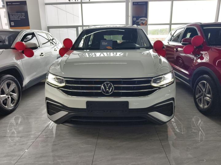 Tiguan L 2023 330TSI AT RWD Comfort photo 2