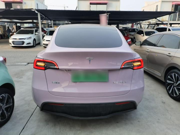 Model Y 2023 RWD photo 3