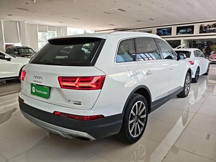 Q7 Parallel Import photo 6