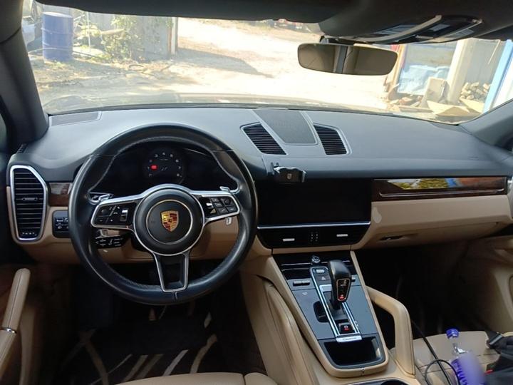 2018 Cayenne 3.0T photo 5