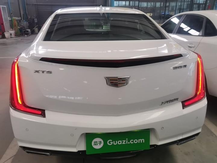 XTS 2018 28T Tech photo 3