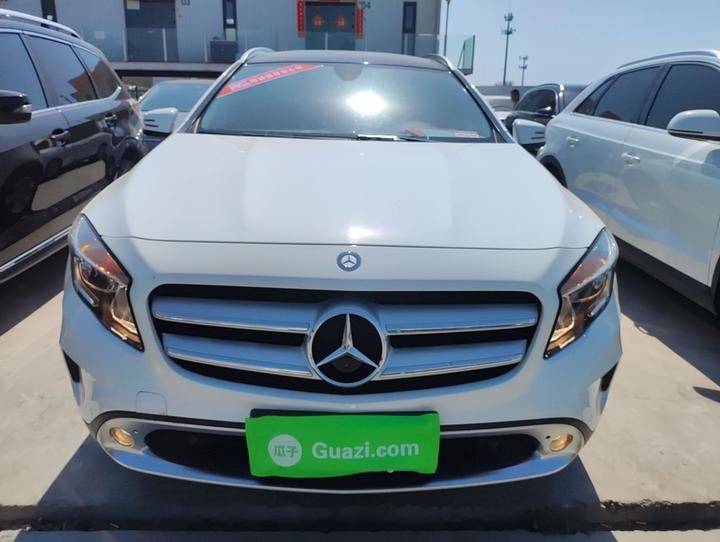GLA 2016 GLA 200 Dynamic photo 2