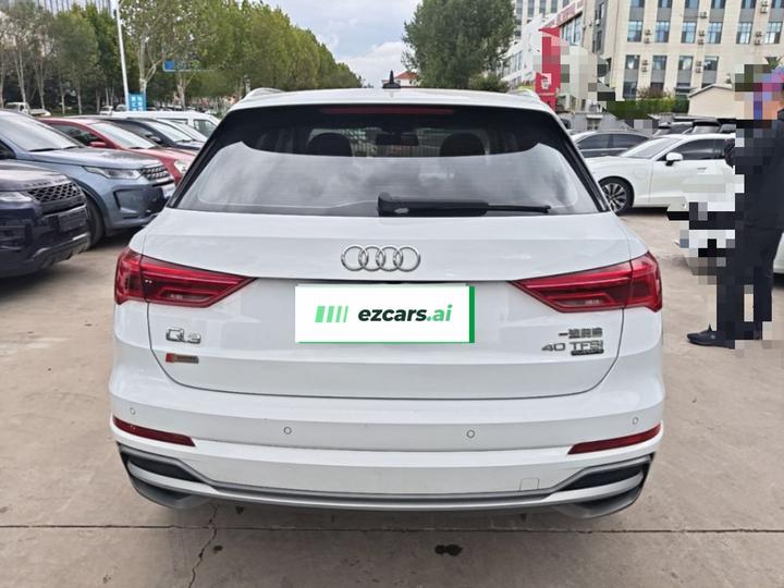 Q3 2019 40 TFSI quattro Fashion Dynamic photo 3
