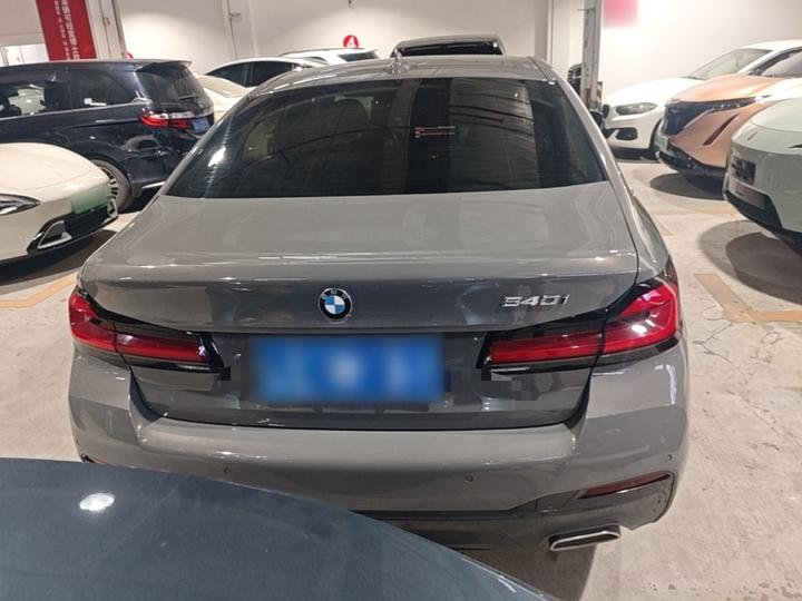 5 Series Imported 2022 Facelift 540i M Sport Package photo 5
