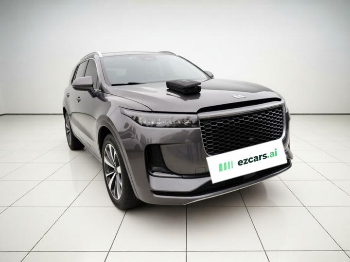 Li Auto ONE 2021 EREV 6-Seater photo 3