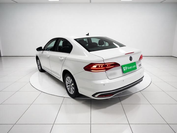 Bora 2024 200TSI DSG Cruise photo 4