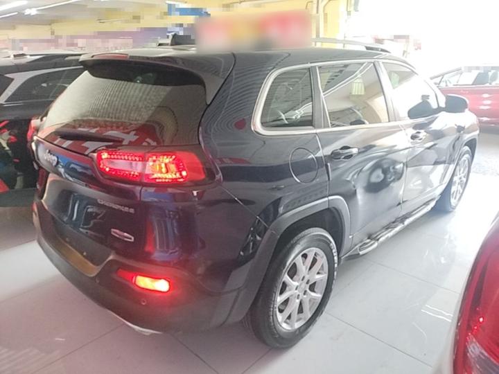 Cherokee 2016 2.4L photo 4