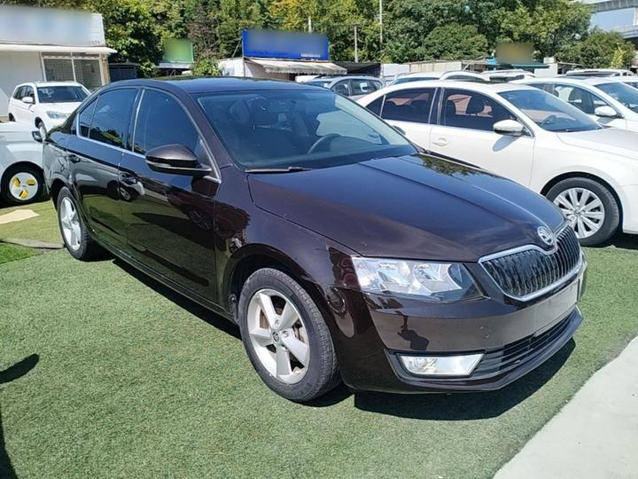 Octavia 2015 1.6L AT photo 3