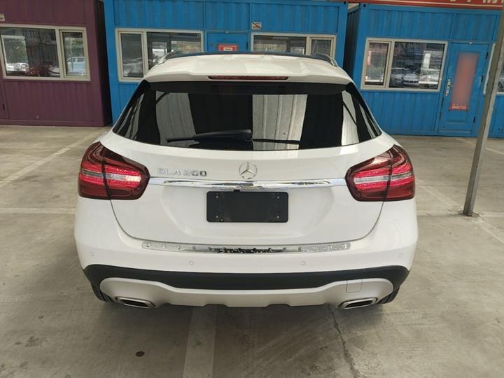 GLA 2018 GLA 200 Dynamic photo 3
