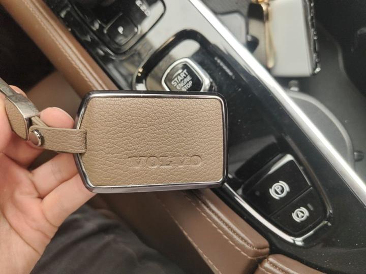 S90 2023 B5 Luxury photo 8