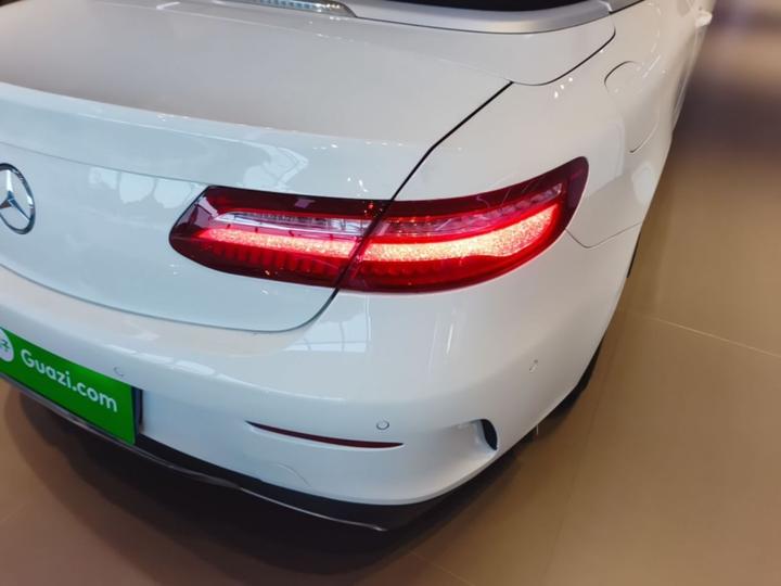 E-Class Imported 2020 E 260 4MATIC Convertible Coupe photo 7