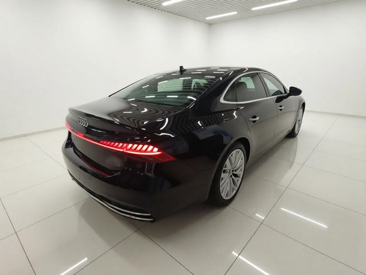 A7L 2024 45TFSI S-line photo 4