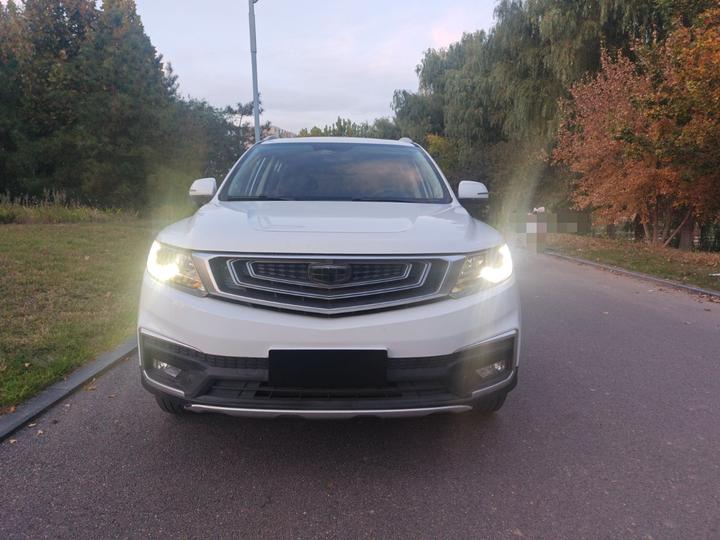 Vision X6 2018 1.8L MT 4G Luxury photo 2