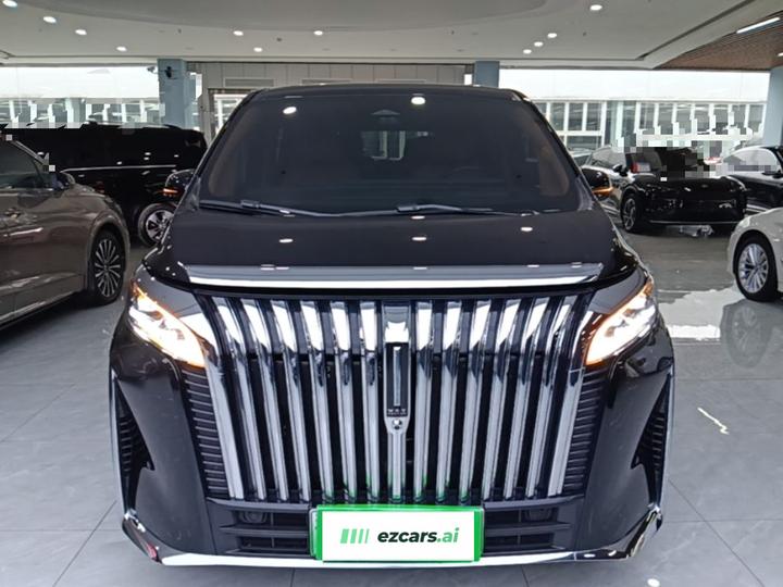2023 AWD Executive Extended photo 2