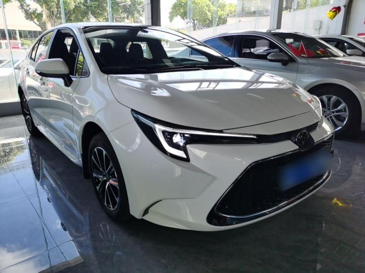 Levin 2024 185T CVT Luxury photo 3