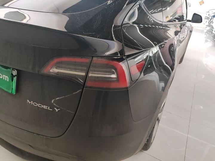 Model Y 2022 Facelift RWD photo 7