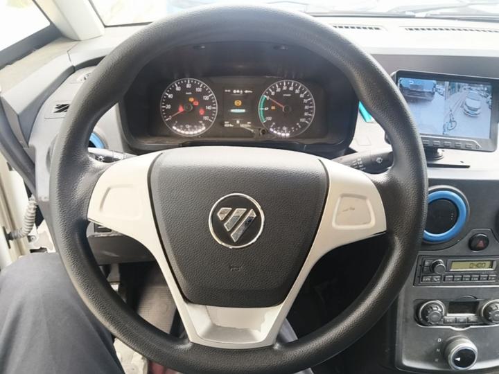2024 Van 2-Seater 41.86kWh photo 6