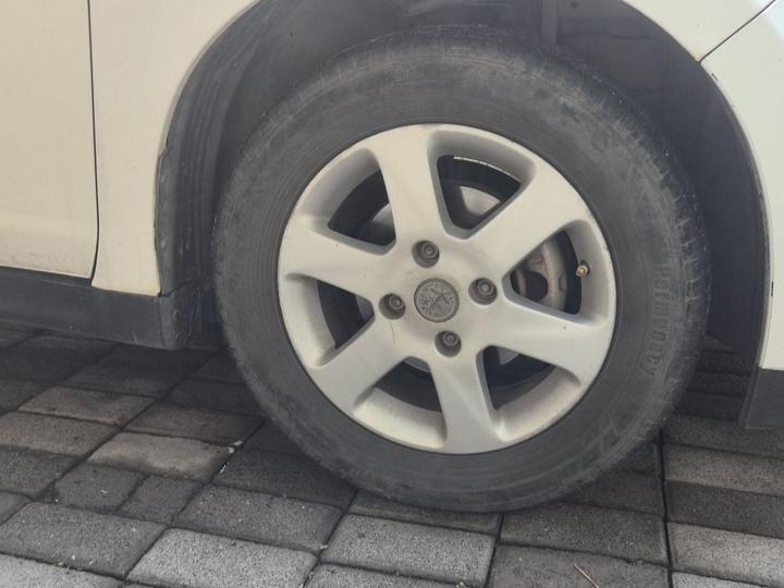 R50 2014 1.6L MT photo 8