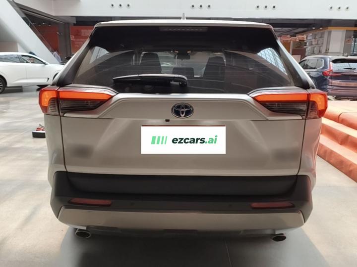 RAV4 2022 Hybrid 2.5L E-CVT AWD Elite Plus photo 3