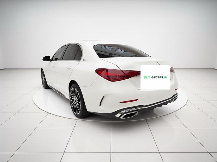 C-Class 2023 Facelift C 260 L photo 4