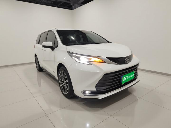 Sienna 2023 2.5L Hybrid Premium photo 3