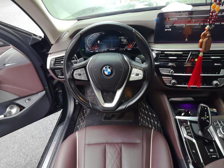 5 Series 2022 Facelift 530Li Leading Luxury photo 3