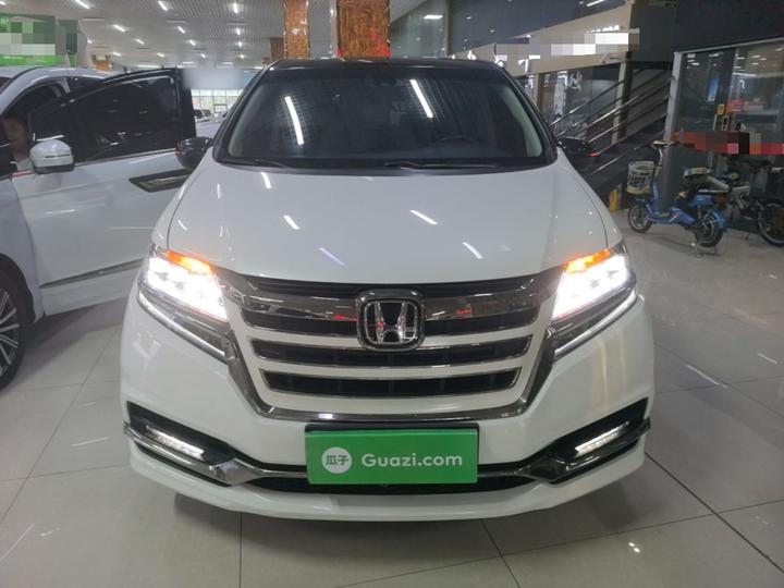 Elysion 2019 2.0L Hybrid Luxury photo 2