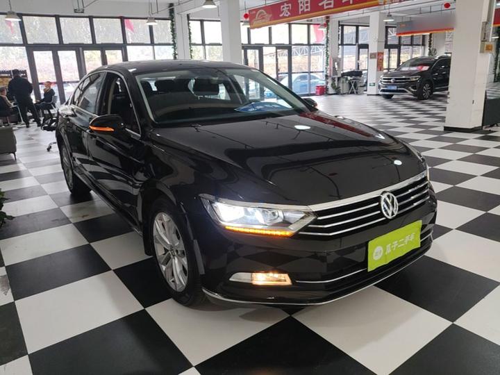 Magotan 2019 330TSI DSG Luxury China VI photo 3