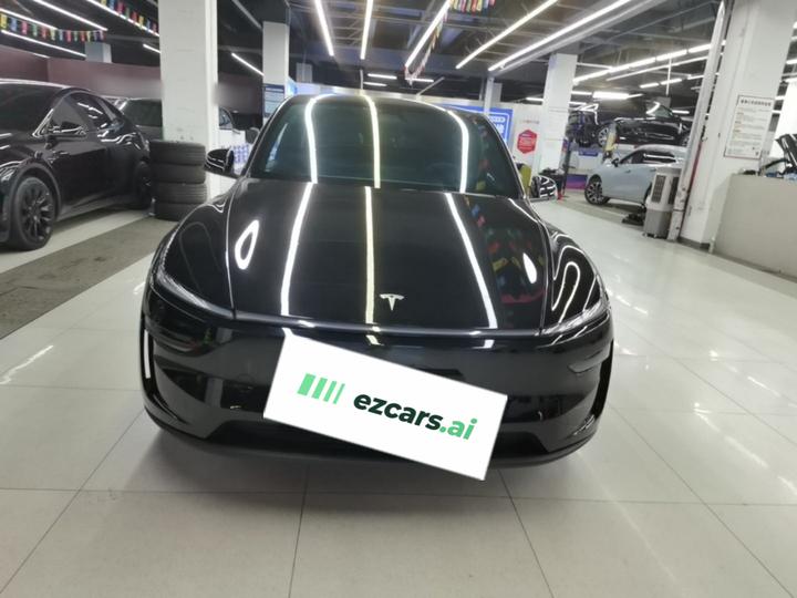 Model Y 2026 RWD photo 2