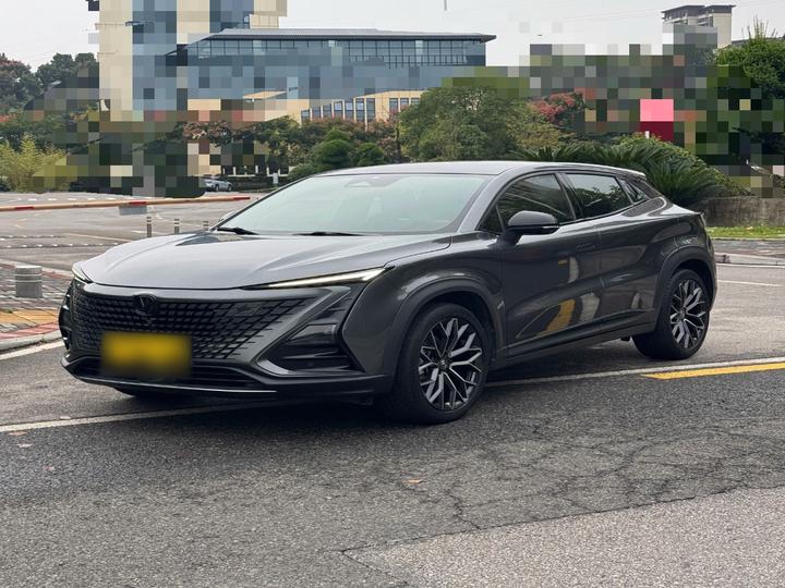 UNI-T 2022 1.5T Premium