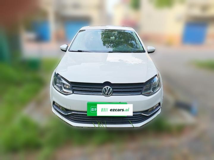 Polo 2016 1.6L AT Comfort photo 2
