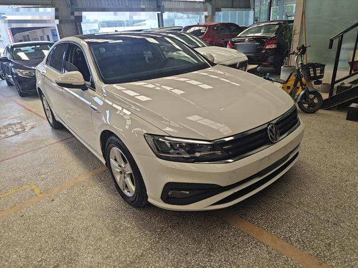 Lamando 2021 230TSI DSG photo 3